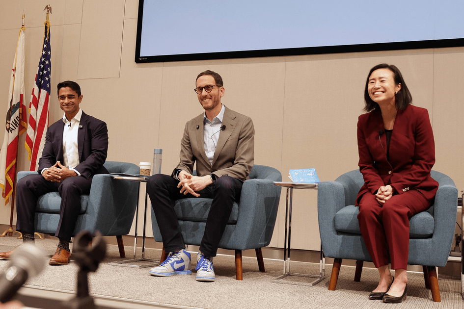 Wiener has pole position in money race for Pelosi’s Congress seat