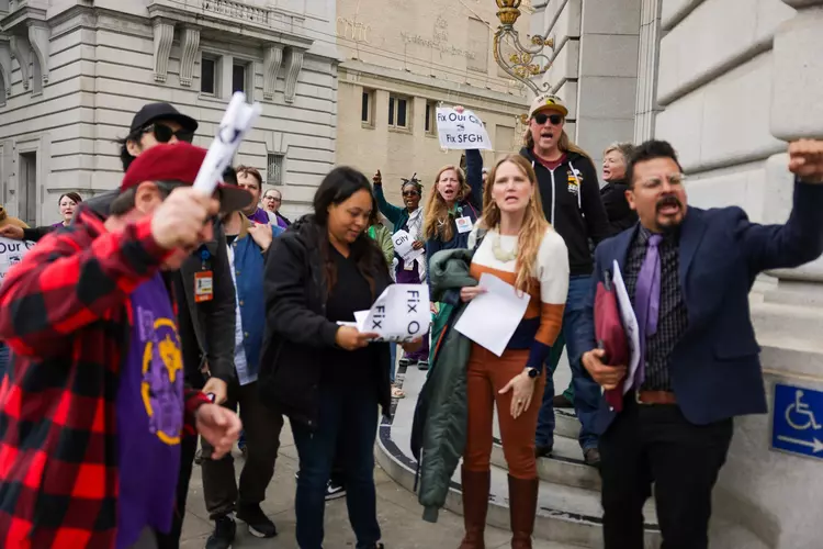 City nurses grilled health department officials on Tuesday about safety at the city’s public hospitals.