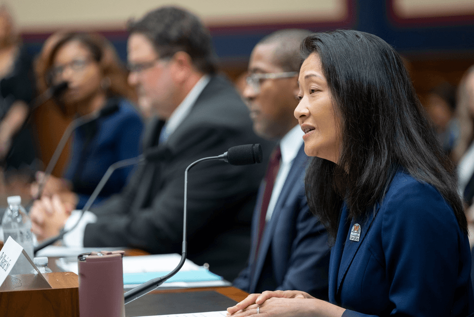 SF school chief survives congressional grilling designed to embarrass her