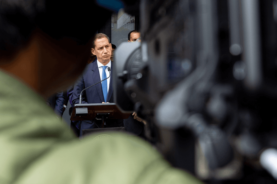 Lurie’s permit project gets grilled after SF Standard investigation